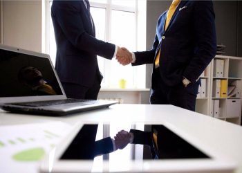 Vì sao giới thượng lưu luôn muốn chia sẻ về các quyết định đầu tư?